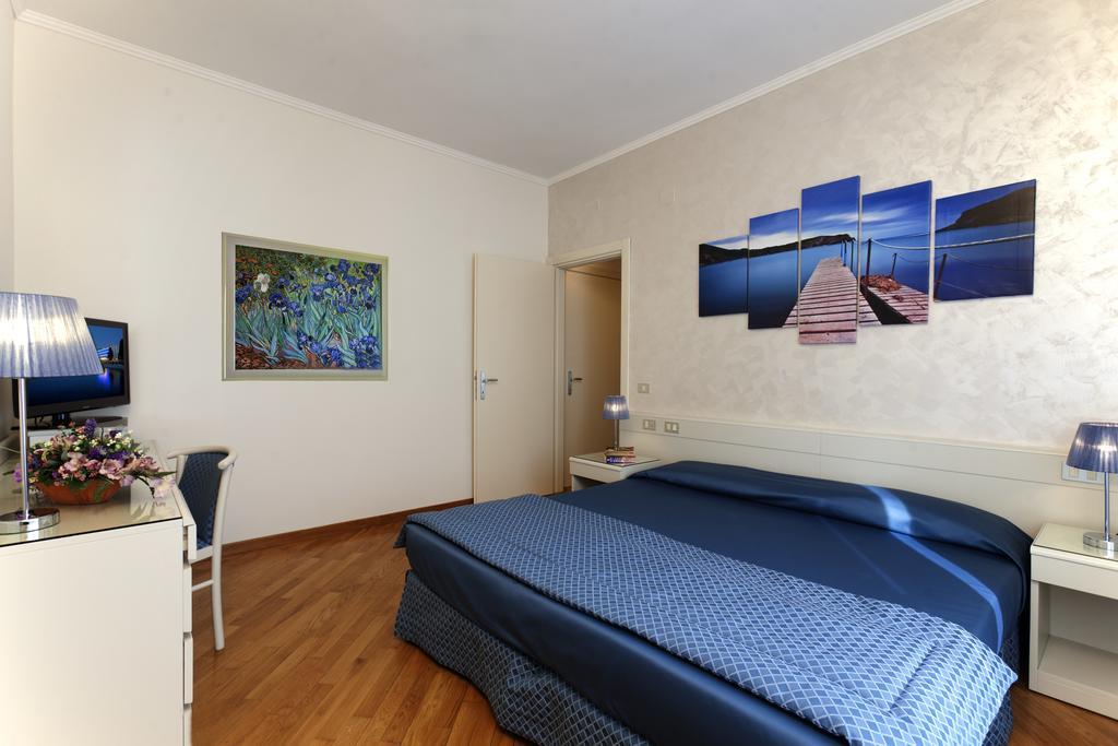 Baia D'Argento Hotel Порто Санто Стефано Екстериор снимка