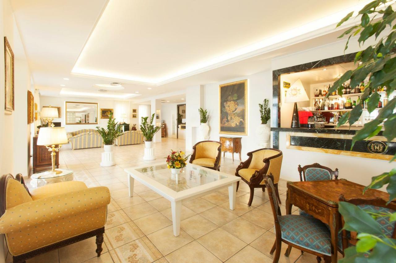 Baia D'Argento Hotel Порто Санто Стефано Екстериор снимка