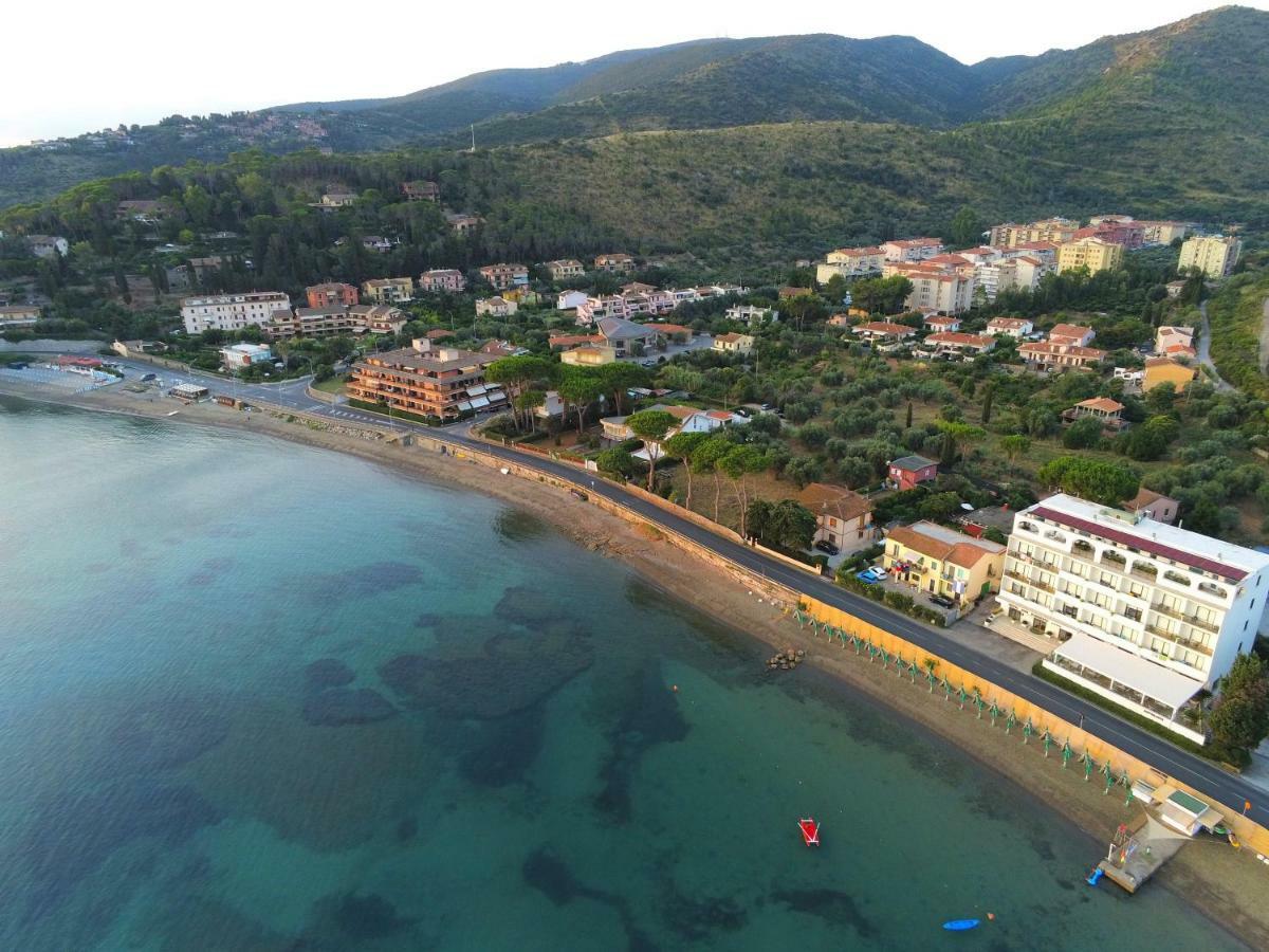 Baia D'Argento Hotel Порто Санто Стефано Екстериор снимка